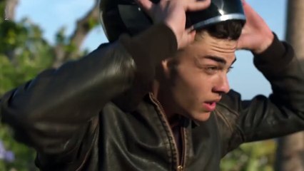 La minute mâle de Noah Centineo