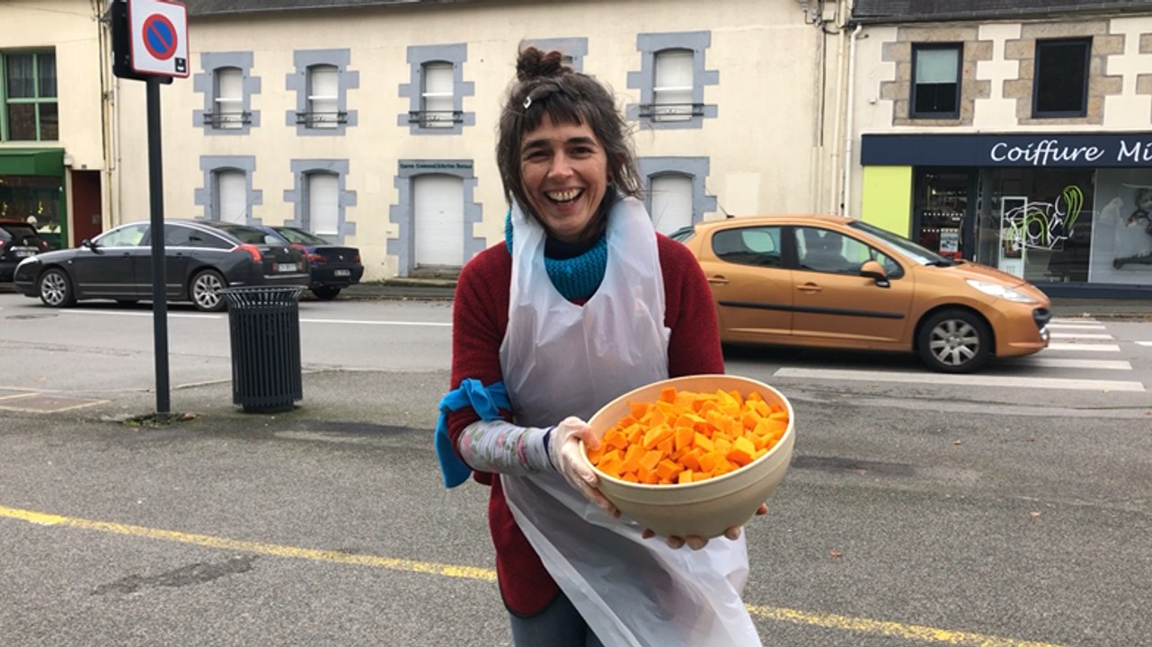 Premier « disco-soupe » espace Providence à Loudéac pour partager une soupe et lutter contre le gaspillage