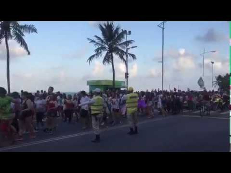 #EleNão: Milhares de manifestantes realizam ato contra Bolsonaro na Orla de Maceió