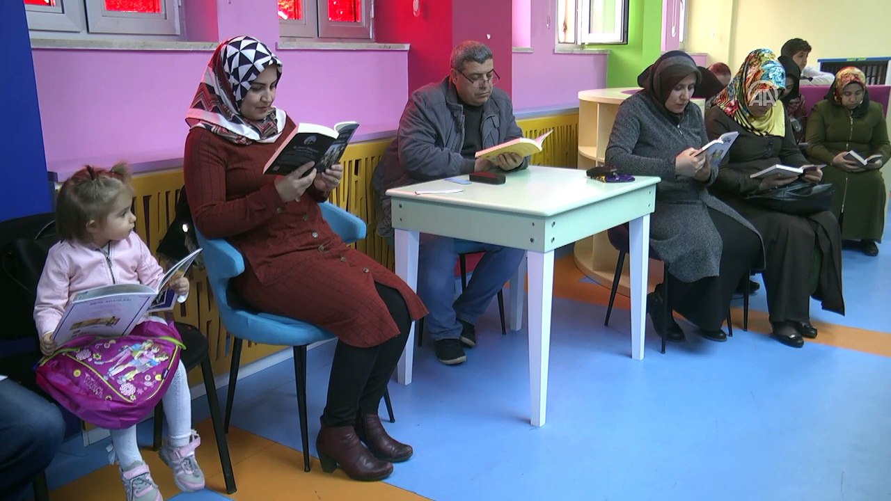 'Telefona Dokunma Kitaba Dokun' projesi - DİYARBAKIR