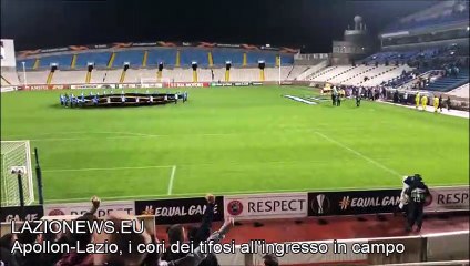 Apollon-Lazio, i cori dei tifosi laziali all'ingresso in campo delle squadre
