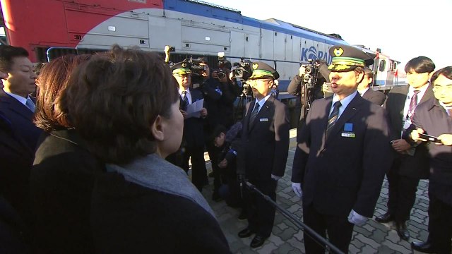 남북 공동조사 시작...우리 열차 北으로 출발 / YTN