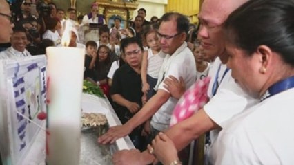 Condenan a tres policías filipinos por asesinar a un menor en la guerra antidroga