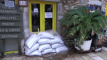 Bodrum'da Sel Sonrası Temizlik Çalışmaları Sürüyor