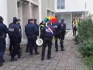 Vaucluse : blocage du centre des impôts à Carpentras