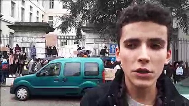 Au lycée Vaugelas à Chambéry, le porte-paroles des élèves en colère nous explique les raisons de leur mobilisation