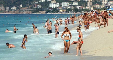 CHP'den Tatil Önerisi: Her Yıl 100 Bin Aileye, 5 Bin TL Turizm Desteği Verilsin