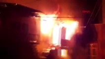 Sivas Koyulhisar'da Çıkan Yangında 8 Ev Kül Oldu