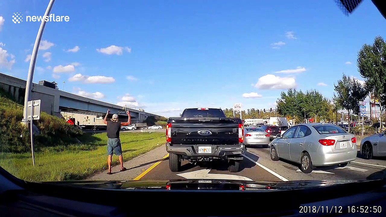 Florida man throws tantrum on roadside after nobody spares change for 'Beer' funds