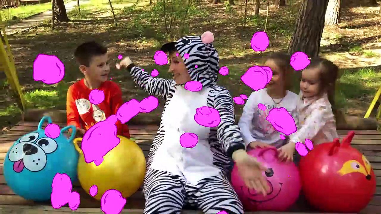 Kids play with ZEBRA Funny BALLS Kids Video Good Song for Kids