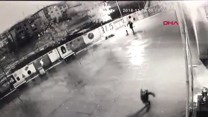 İstanbul- Avcılar'da Öğretmenden "Baskın" Veliden "Dayak" İddiası