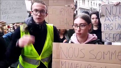 Territoire de Belfort Lycéens de Follereau dans la rue