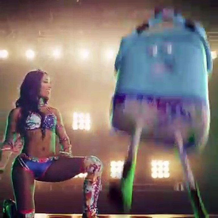 WWE - Sasha Banks is ready to take down bad connections...