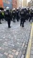 Un journaliste du site Brut arrêté lors d'un live sur Internet alors qu'il couvrait une manifestation à Bruxelles - VIDEO