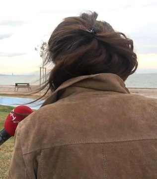 İzmir'de Tacize Uğradığını Söyleyen Genç Kadın, Tacizcisi ile Aynı Polis Aracına Bindirildiğini İddia Etti