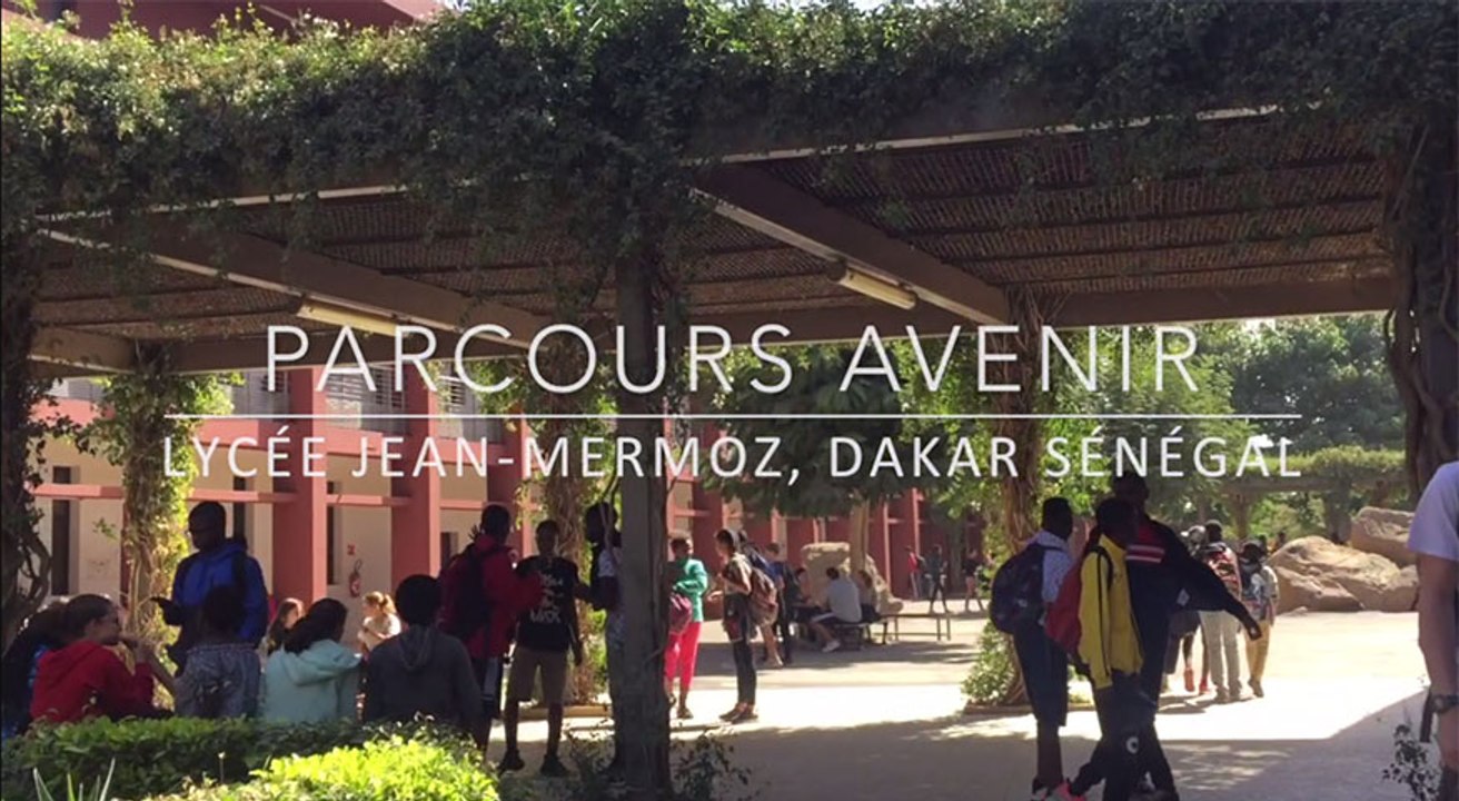 "Parcours Avenir" par des lycéens de Mermoz à Dakar