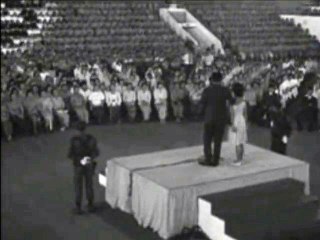 Presiden Soekarno Berpidato Kepada Para Ibu Rumah Tangga 18 Desember 1965