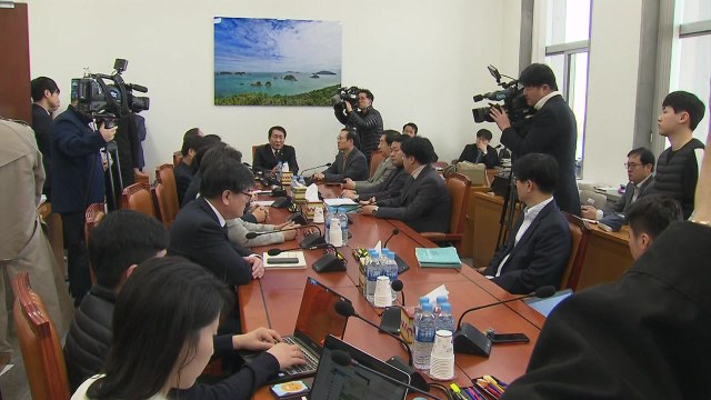 예산 심사 기한 넘겨...여야, '소소위'서 심사 계속키로 / YTN