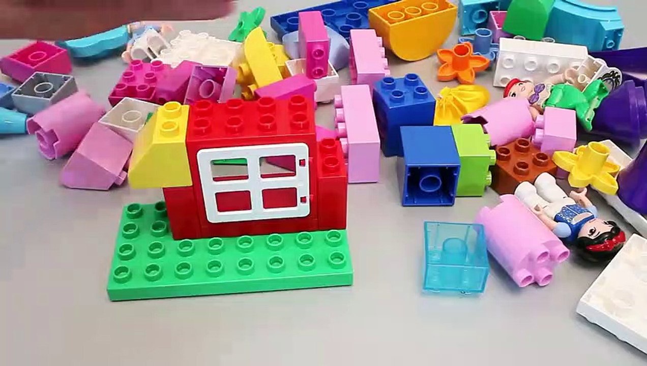 Disney Princess LEGO Duplo Toys Snow White Cinderella Ariel Orbeez Pool Toy Surprise