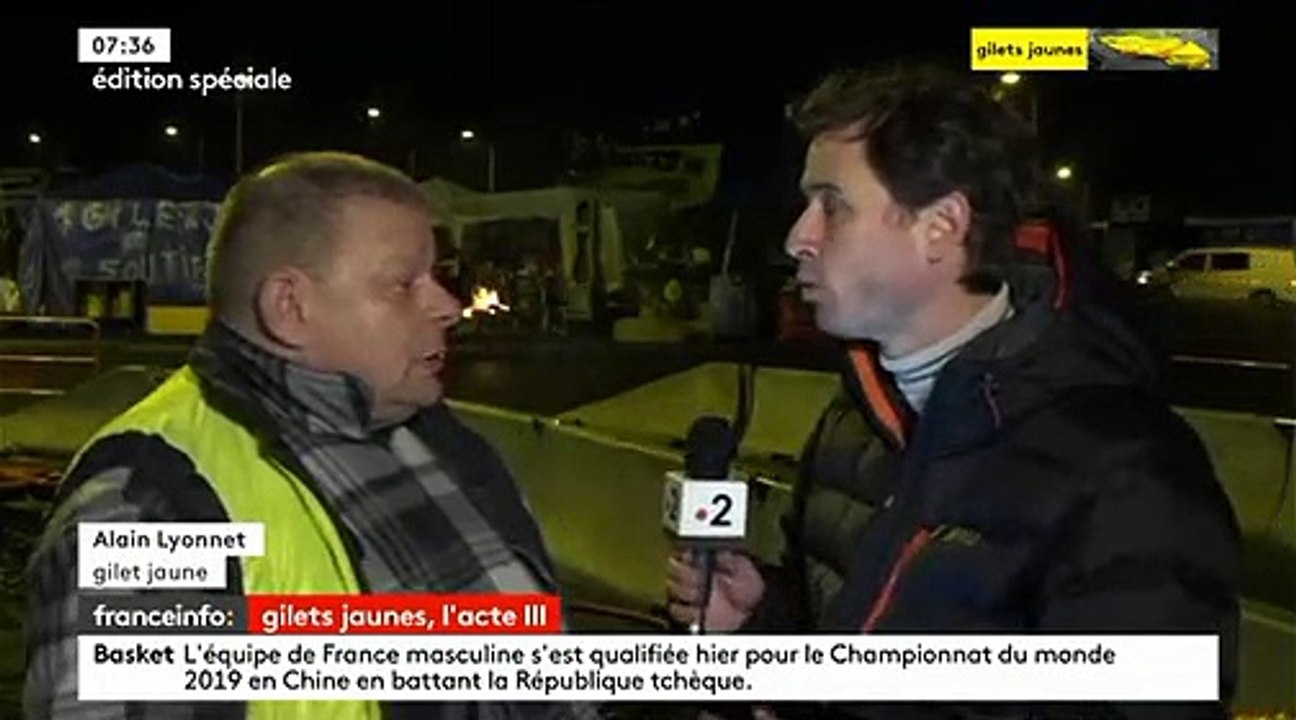 Gilets jaunes : Un homme, au bout du rouleau, confie manifester pour la première fois pour espérer s'en sortir - Regardez