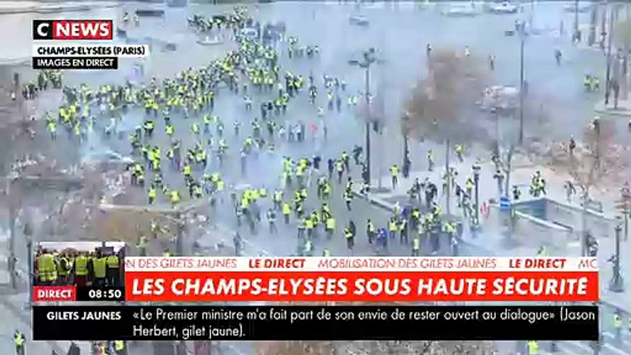Gilets Jaunes : Regardez les images des premiers incidents ce matin dès 9h  en haut des Champs Elysées - Vidéo Dailymotion