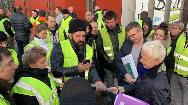 Les gilets jaunes à la réunion des maires du Haut-Rhin: Ecoutez les citoyens