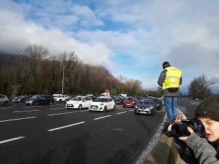 VOREPPE | Les Gilets jaunes en nombre au péage de Voreppe