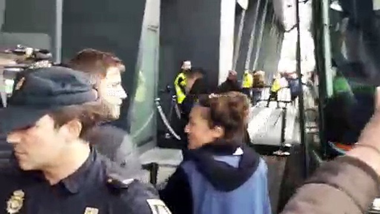 Celta-Huesca: Llegada del Celta de Vigo a Balai...