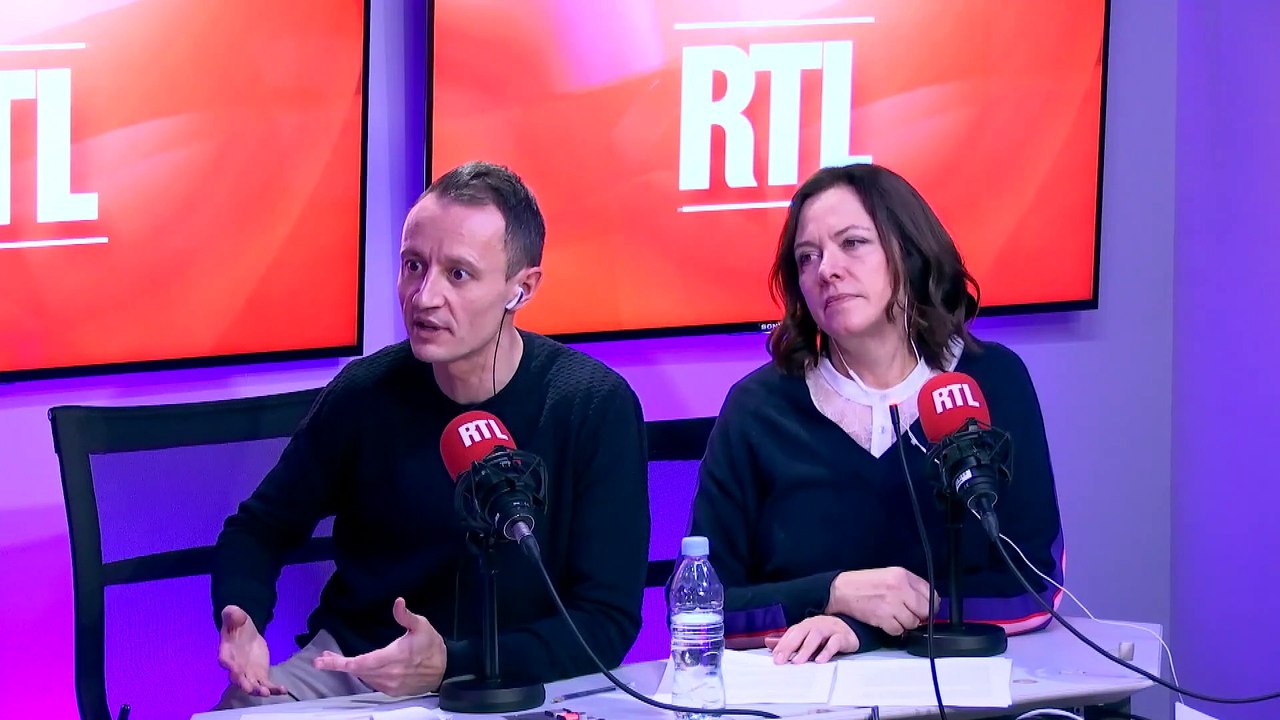 Elie Semoun : "On coupe parfois nos sketchs à la télé"