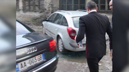 Mali i Zi i sjell informacion për Saimir Tahirin - News, Lajme - Vizion Plus