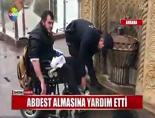 Engelli Vatandaşın Abdest Almasına Yardım Eden Güzel Yürekli Polisimiz