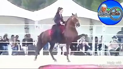 Girl_horse_riding_in_different_style._Must_watch