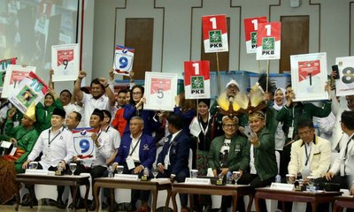 Dialog: Mendekati Pemilu 2019, Partai Politik Pindah Haluan? [1]