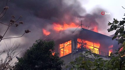 Trabzon'da Bir Binanın Çatı Katında Yangın Çıktı