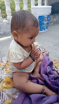 Lets face it, eating rice at any age is never easy!! Baby tries it for first time!