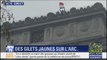 Gilets jaunes: des manifestants au sommet de l'Arc de Triomphe, un drapeau français déployé