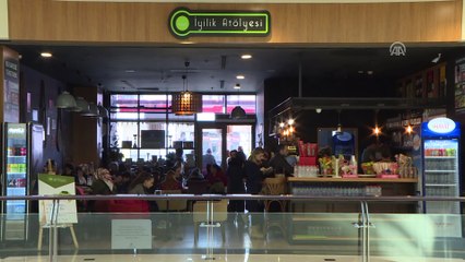 Down sendromluların azmi fotoğraf sergisinde - İZMİR