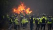 شاهد: إحراق سيارات ومحلات خلال مظاهرات السترات الصفراء في باريس