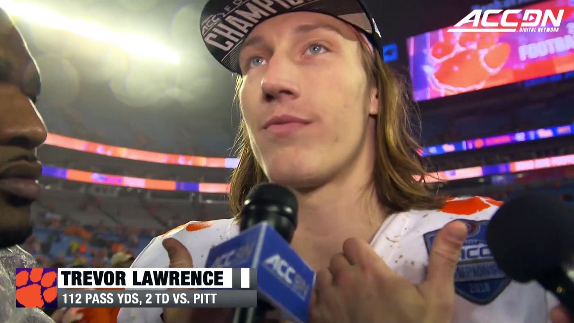 Clemson QB Trevor Lawrence Tosses 64-Yard TD To Tee Higgins vs. Texas A&M 