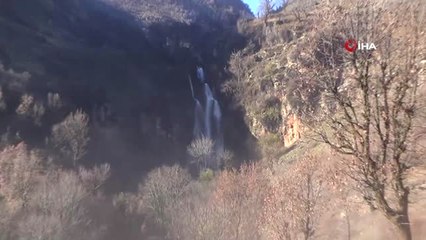 Yağış Sonrası Dev Şelaleler Oluştu