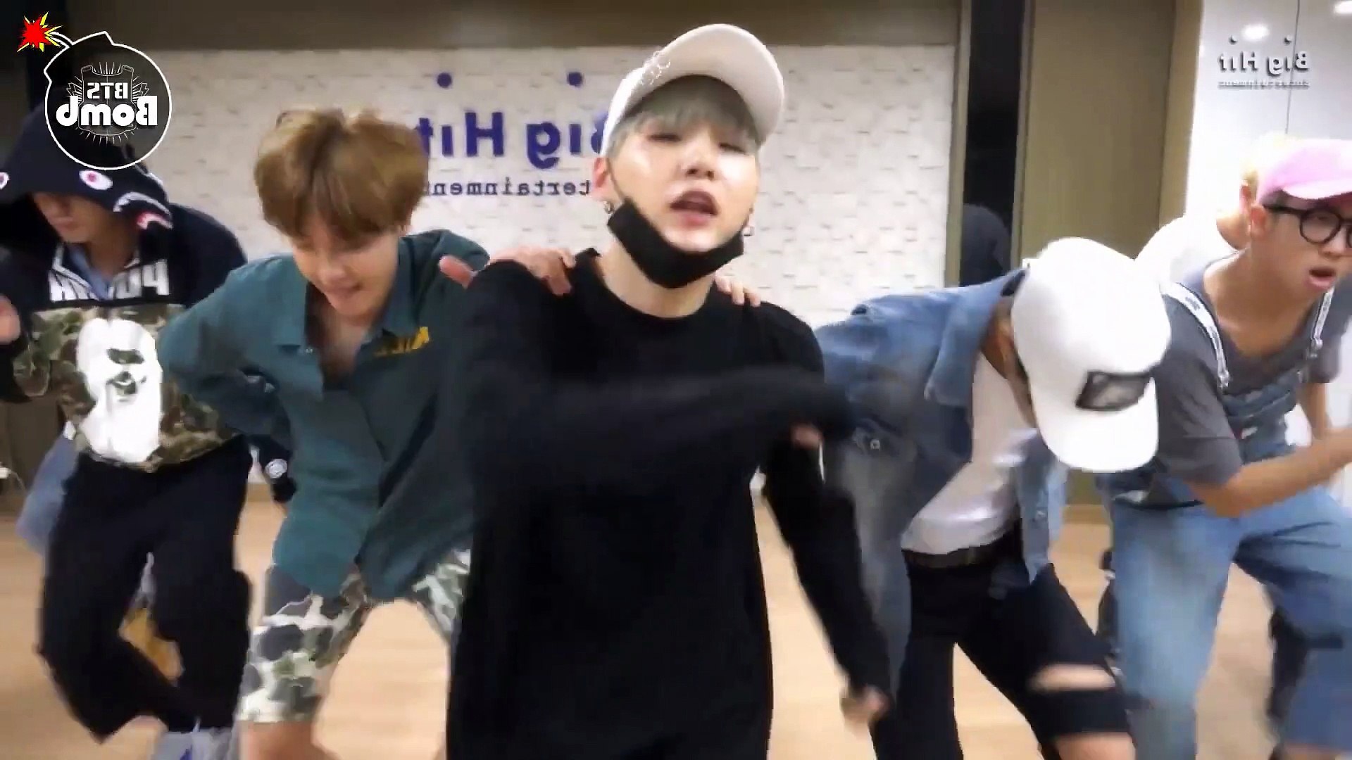 BTS-'Silver Spoon (Baepsae)'-Mirrored Dance Practice - Video Dailymotion