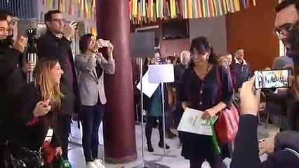 Teresa Rodríguez vota en Cádiz acompañada por Kichi, alcalde de Cádiz