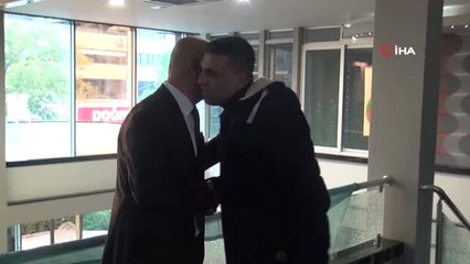 AK Parti'li Siyasetçi İdris Avşar, MHP'den Aday Adayı Oldu