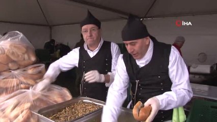 Arnavutköy'de Düzenlenen Hamsi Festivalinde 3 Ton Hamsi Dağıtıldı