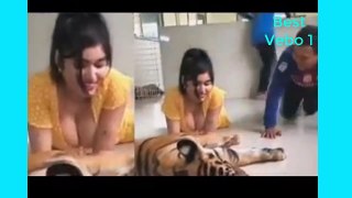 girl And Tiger viral Hot video