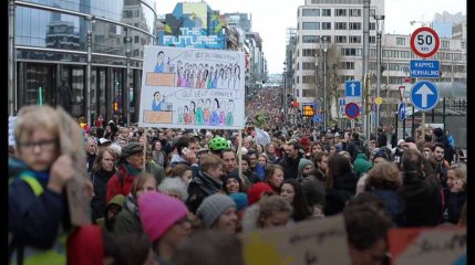 "Claim the Climate" : Plus de 70.000 personnes dans les rues de Bruxelles