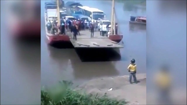 Un homme trop pressé a faillit en mourir... Chute incroyable