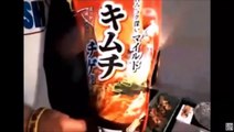 【ウナちゃんマン】ニラとモヤシとよ豆腐とよキノコ類ぶっ込んでよぉ パーン！パーン！パーン！