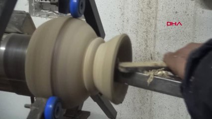 Bursa Zeytin Ağacındaki Desenlerin Büyüsüne Kapılarak Kanseri Yendi