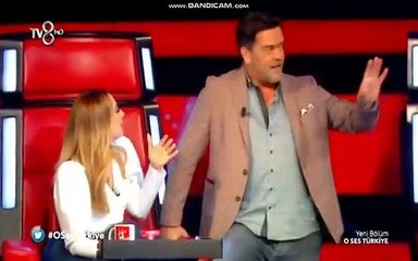 Beyaz'dan Hadise'ye: Sevgilim olur musun?